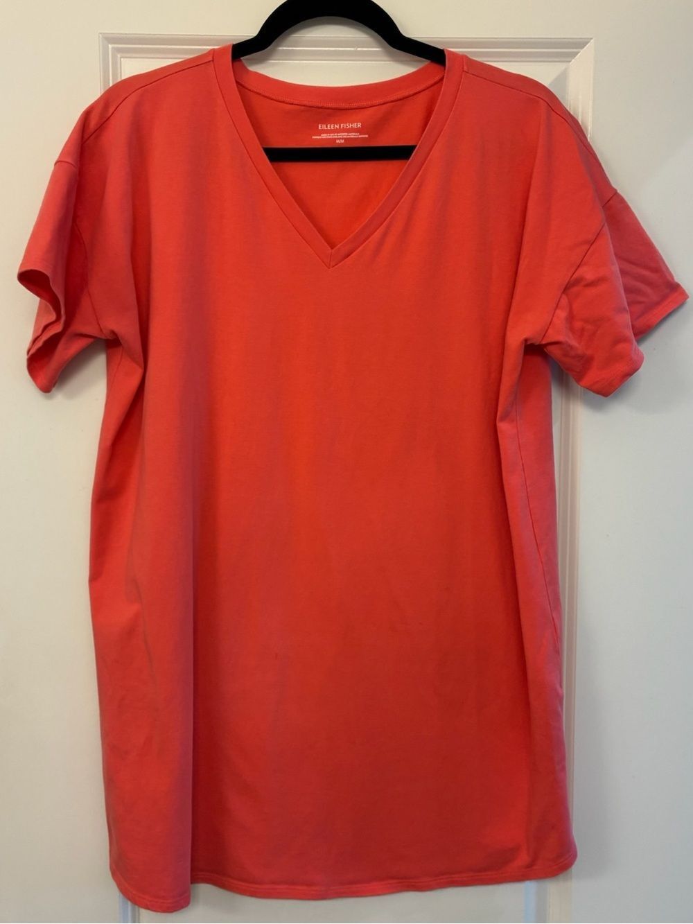 EILEEN FISHER Short Sleeve V-Neck T-Shirt Red Women’s Size Medium